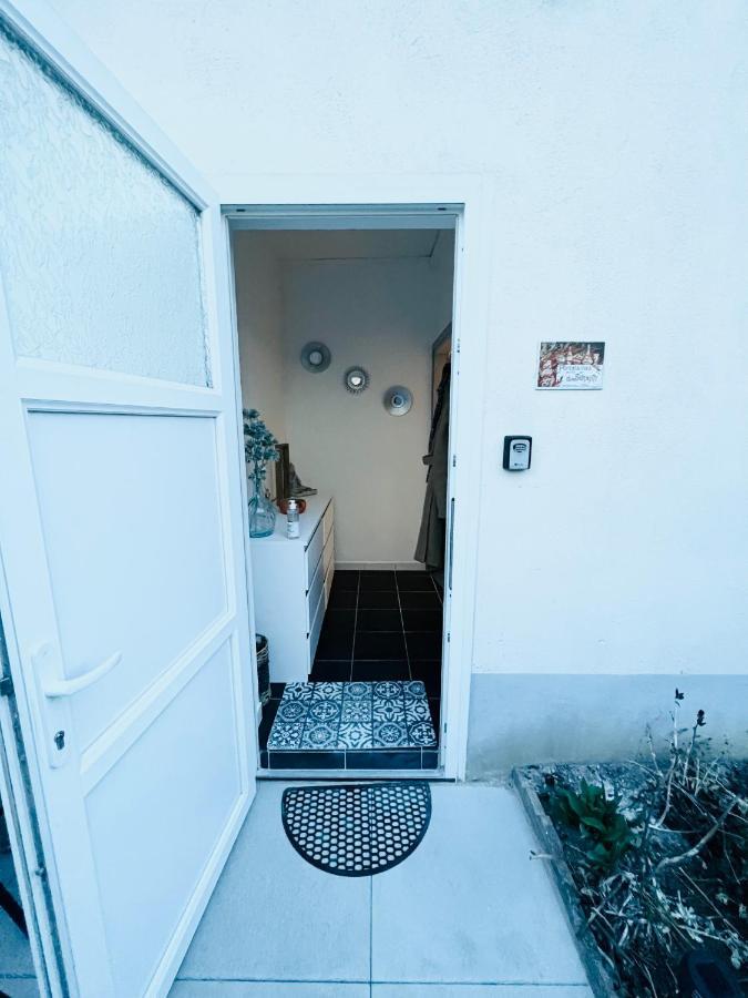 Joli appartement indépendant au cœur de Vittel Exterior foto
